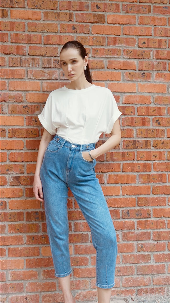 Denim Back Elastic Tapered Jeans