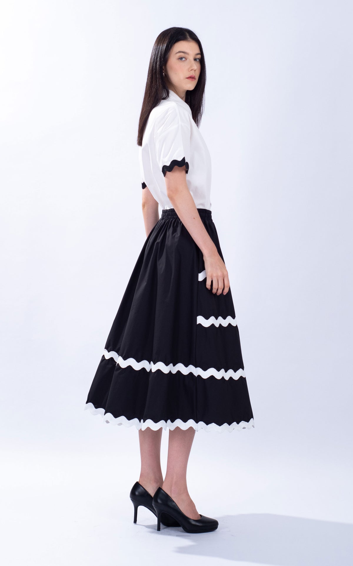 Wavy Trim Cotton Skirt