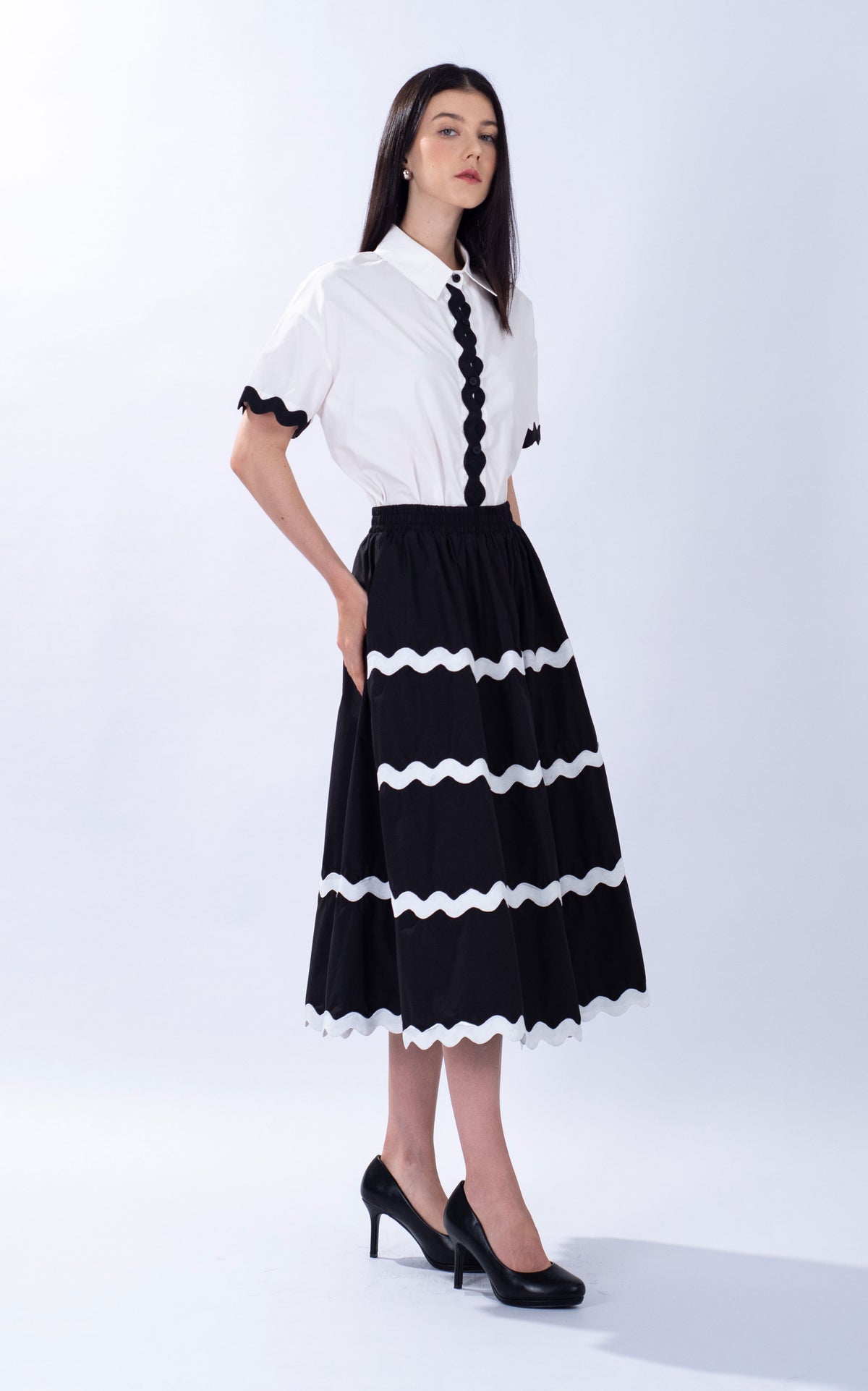 Wavy Trim Cotton Skirt