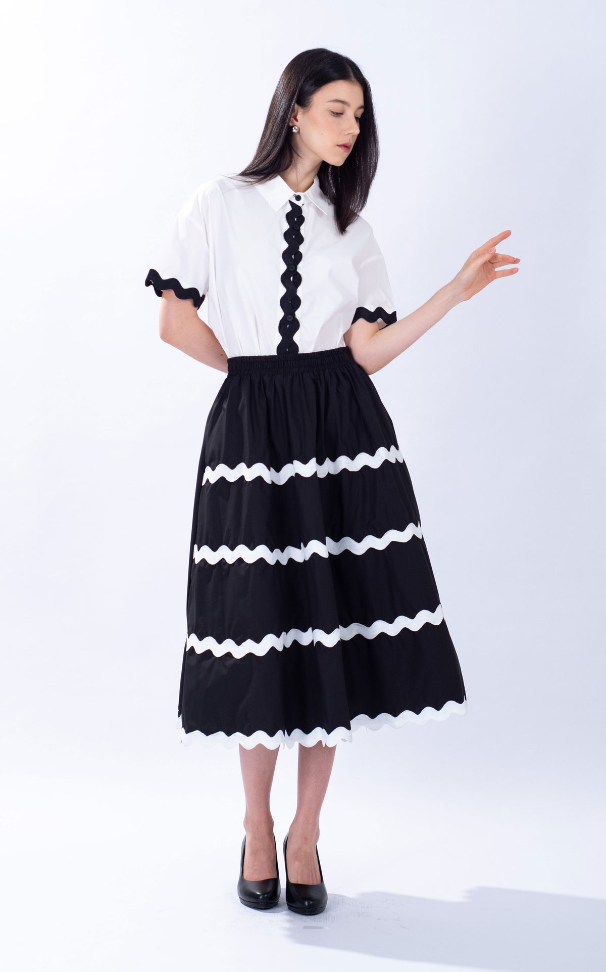 Wavy Trim Cotton Skirt