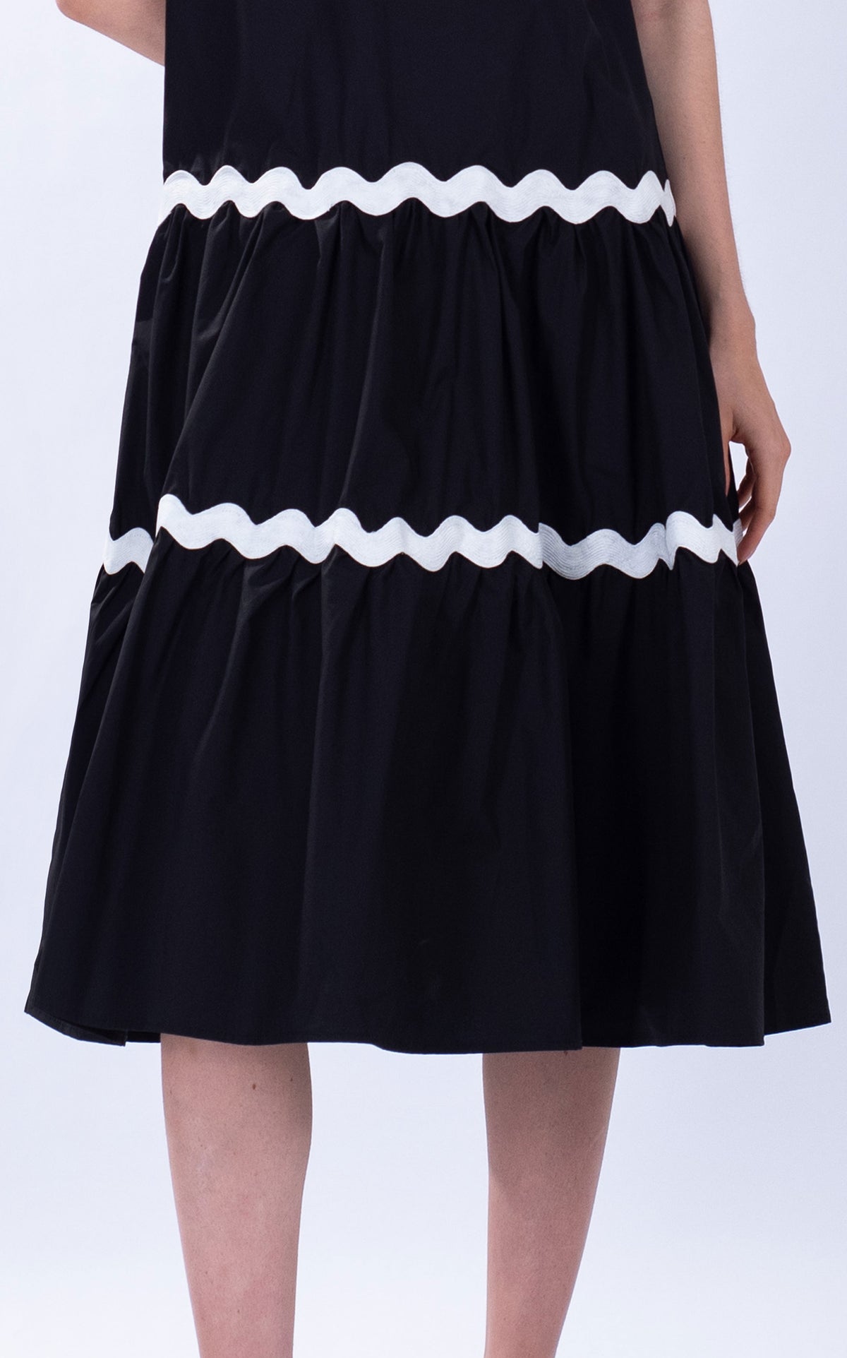 Wavy Trim Cotton Dress