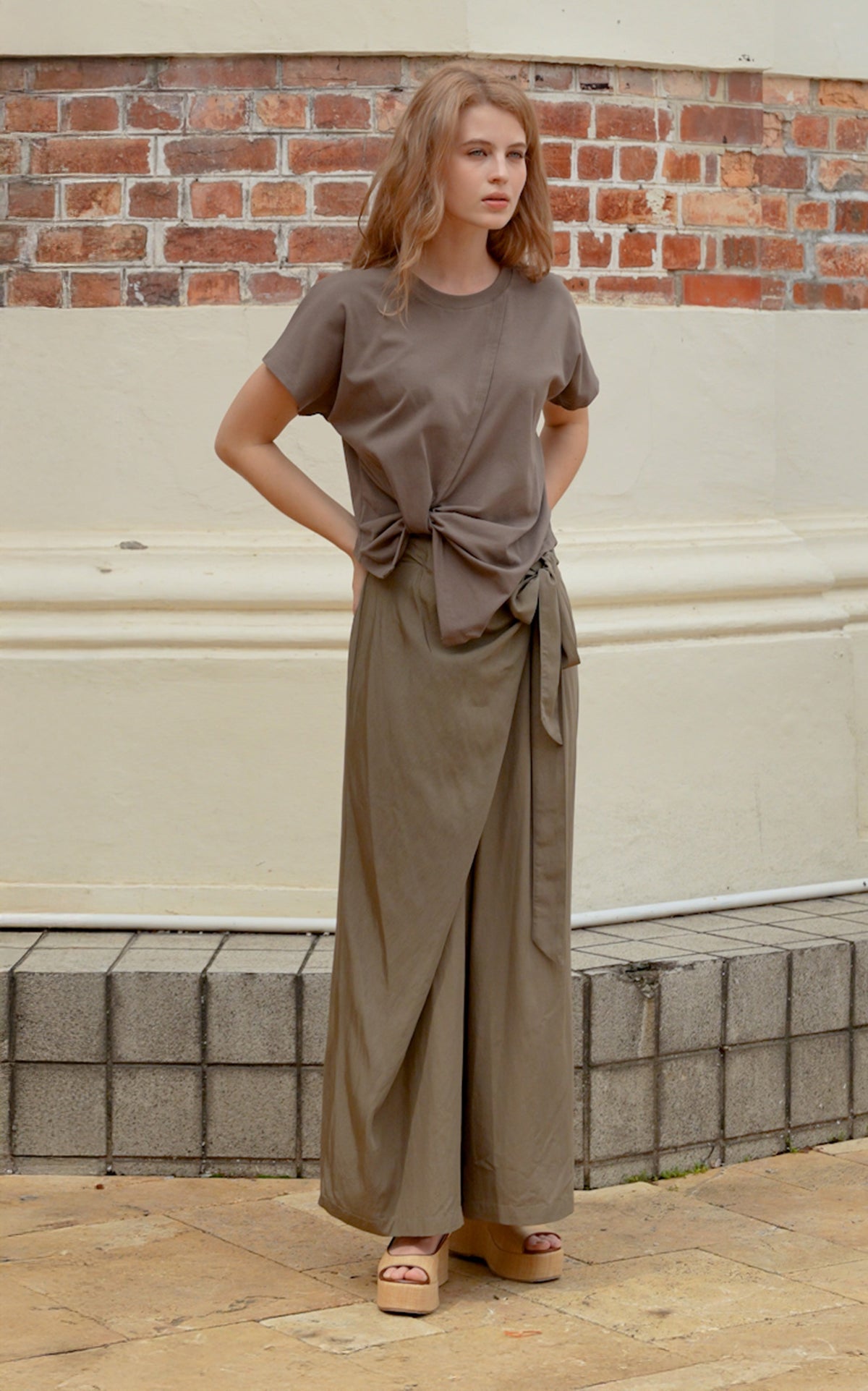 Taupe